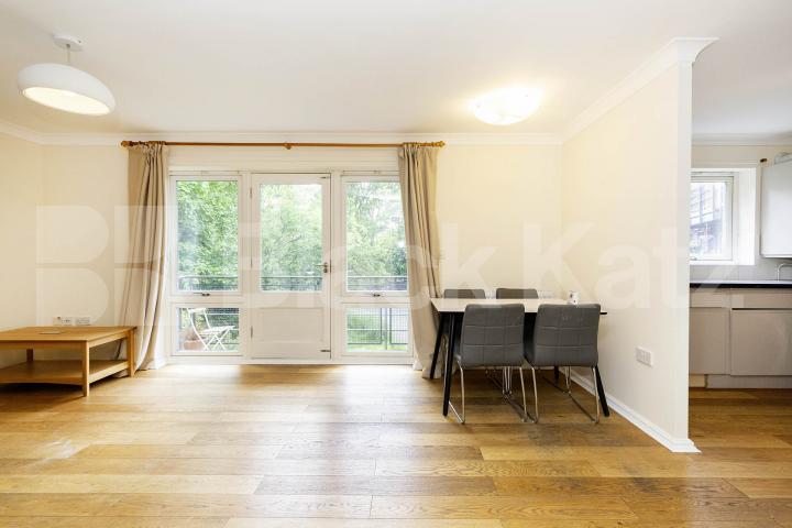 Stunning 2 large double bedroom property located just off Essex Road Ramsey Walk, Islington